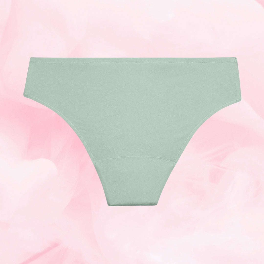 Essentials Brazilian Moderate Alpine Frost Back alpine-frost