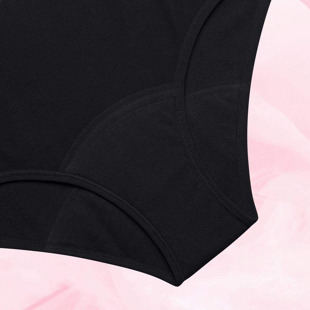 Teens Brief-With-Fashion-Waistband Moderate Black Gusset Front White--black 5a2f2c40-267f-499f-97fb-acf9df29fe5f