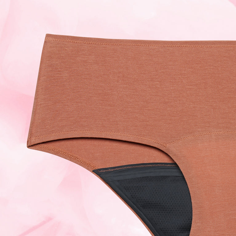 Eco Hipster heavy sunburn front crop white--sun-burn 7beb2a63-ed5b-4918-9b77-7da6aa54d0ff