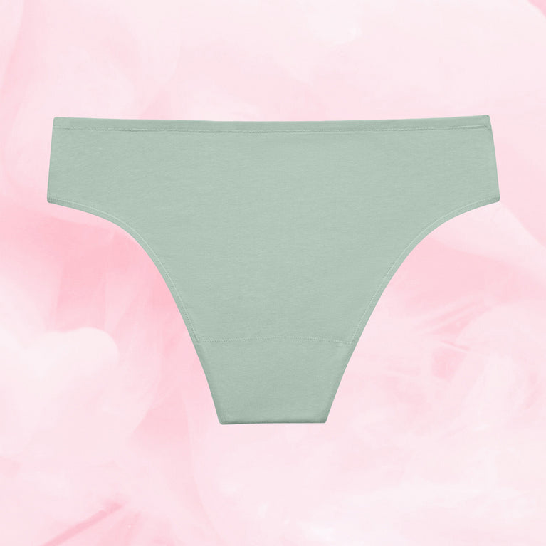 Essentials Brazilian Light Alpine Frost Back White alpine frost