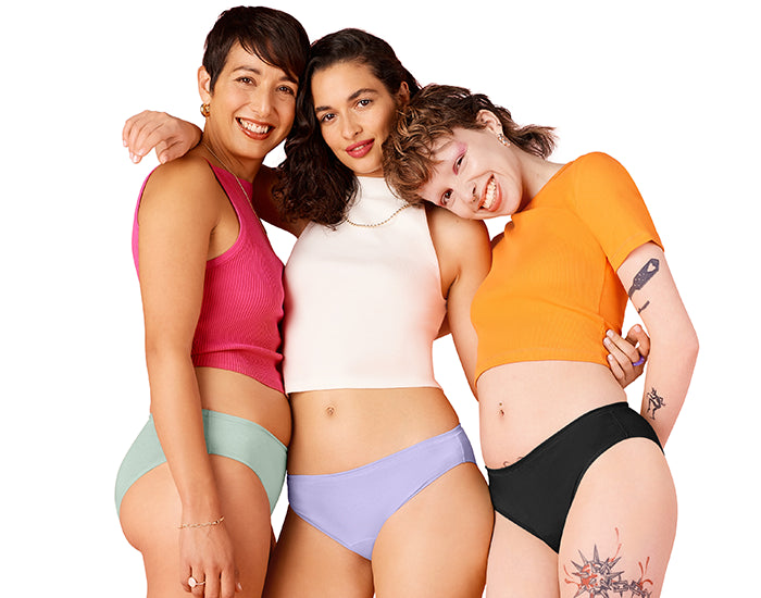 U by Kotex Dreamwear Overnight Period Underwear for Women, Disposable,  Small/Medium, 18 Count (3X6) : : Health & Personal Care