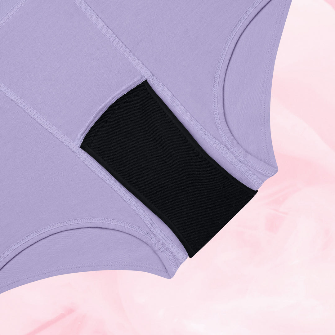 Teens Boxer Heavy period-proof briefs, featuring a black crotch panel.