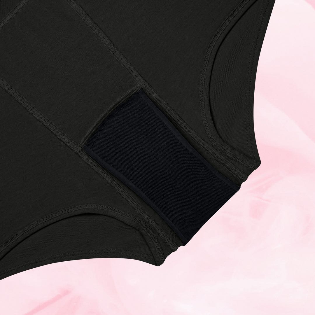 Teens Boxer Moderate period underwear with absorbent gusset panel.