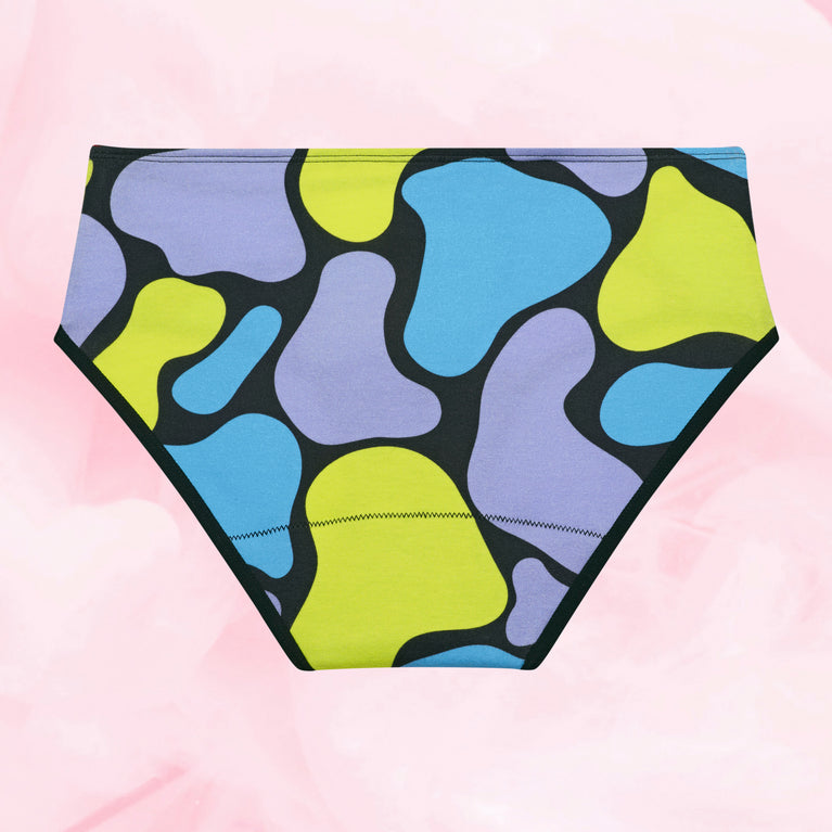 Teens Hipster Heavy briefs with abstract pattern and black trim.