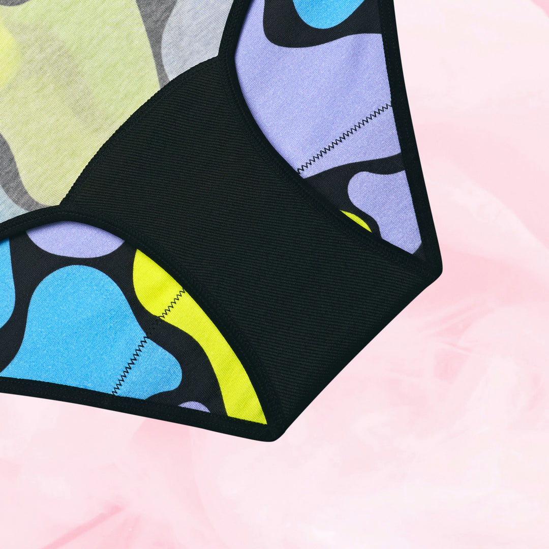 Teens Hipster Heavy bikini underwear with abstract print panels.